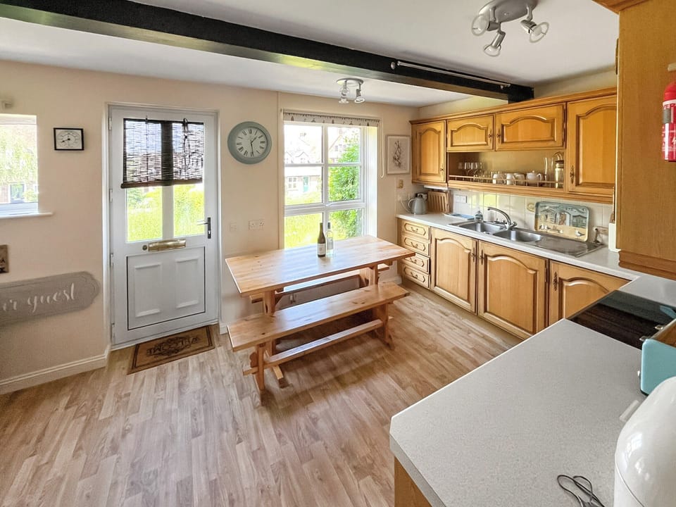 Kitchen | High Tide, Binfield, near Newport