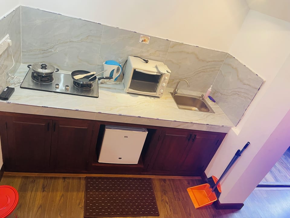 Superior Villa | Private kitchen | Coffee/tea maker, electric kettle