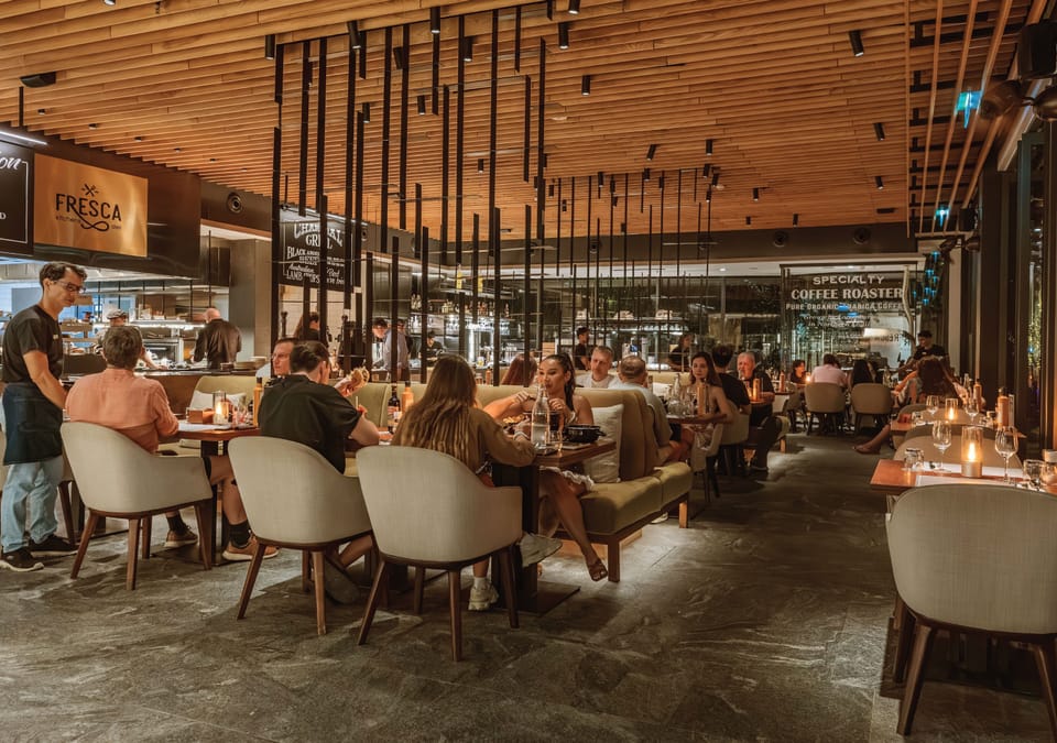 2 restaurants; breakfast, lunch, and dinner served