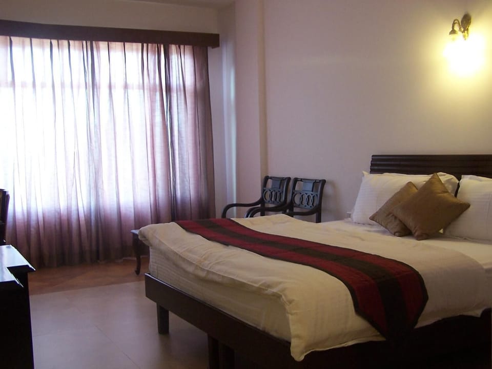 Luxury valley view room with private balcony | Egyptian cotton sheets, premium bedding, pillowtop beds, minibar