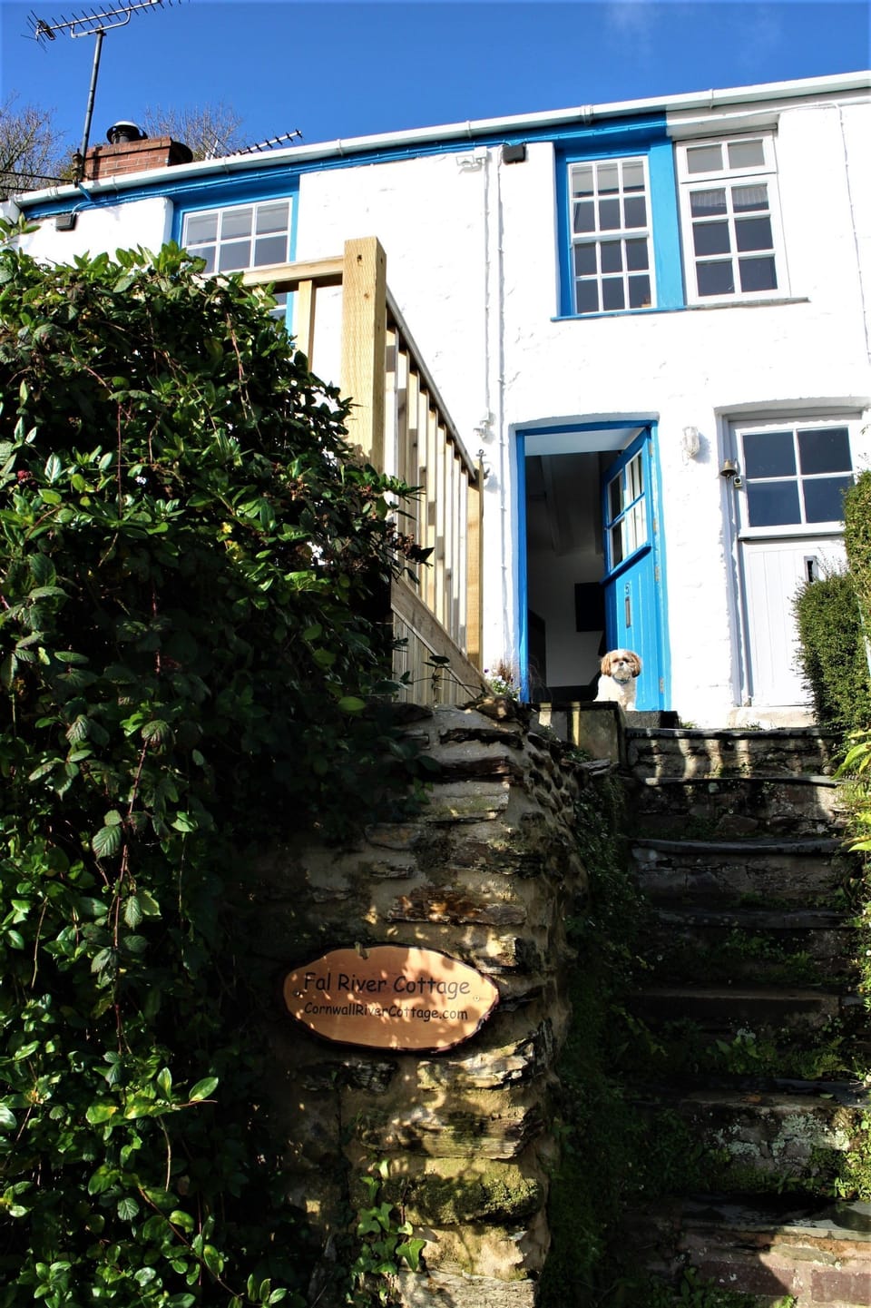 Front entrance to Fal River Cottage
