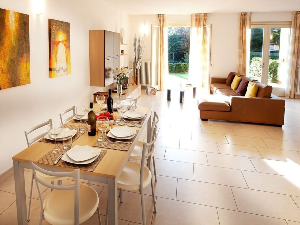 Dine inside or alfresco!