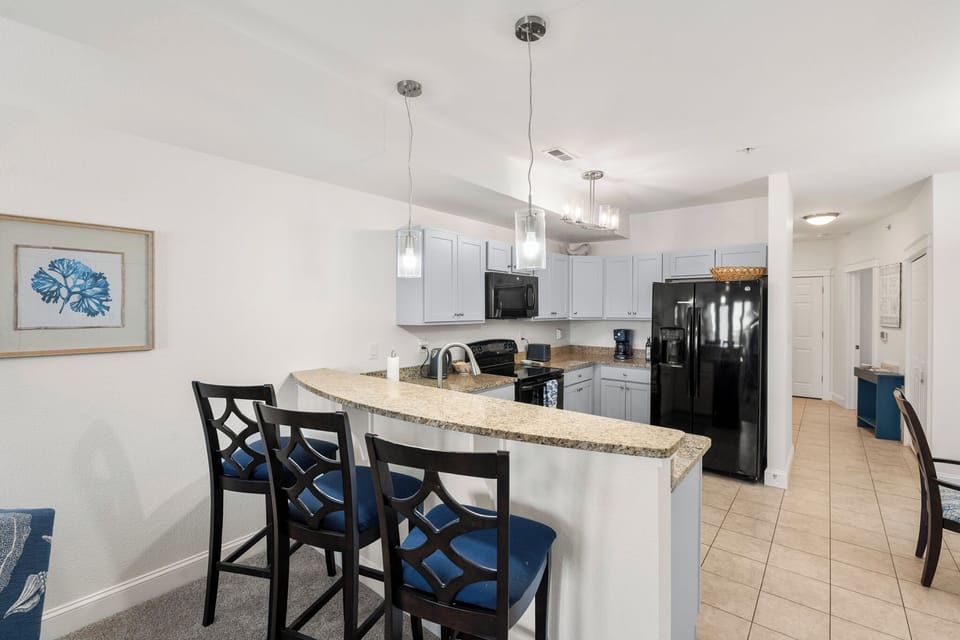 SL102: Sunset Sound | Kitchen