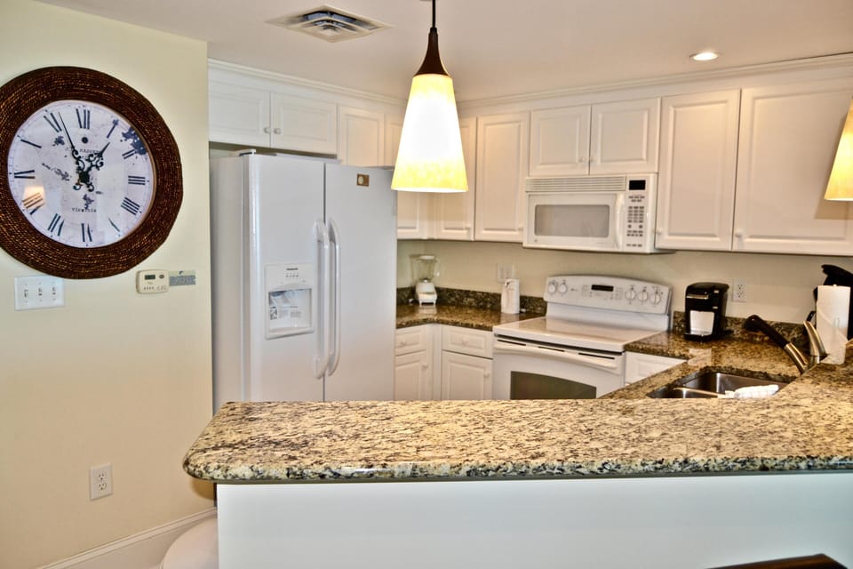 Gourmet, fully equipped kitchen