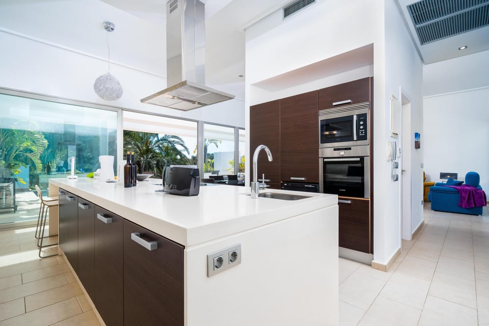 Open kitchen