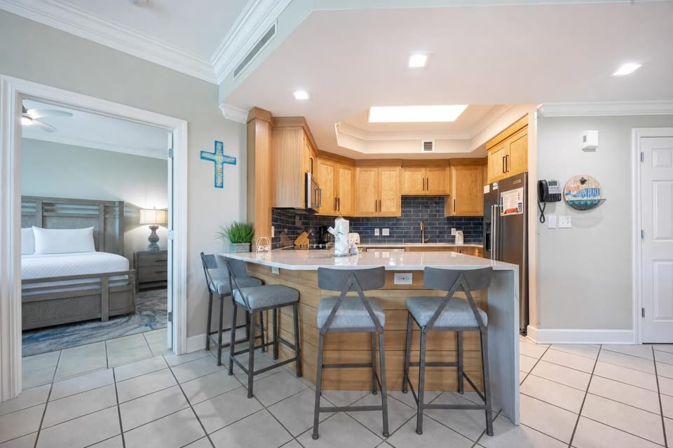Wake up with morning coffee at the breakfast bar and get ready for a day of adventure