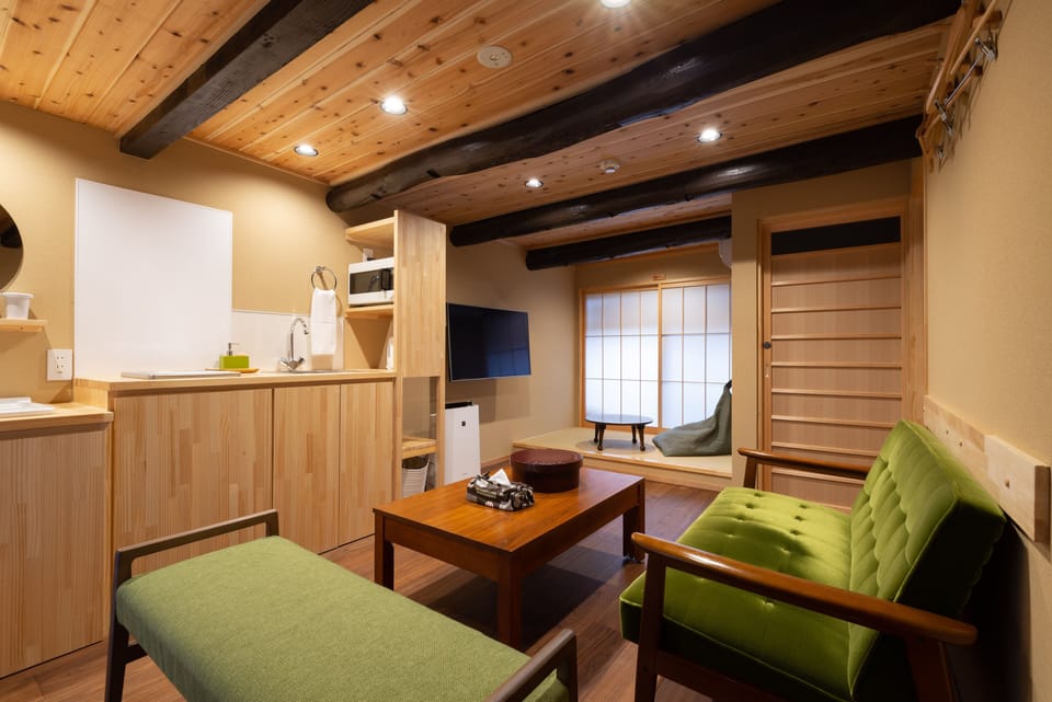 Japanese Style Room, ISAMI | Desk, free WiFi, bed sheets