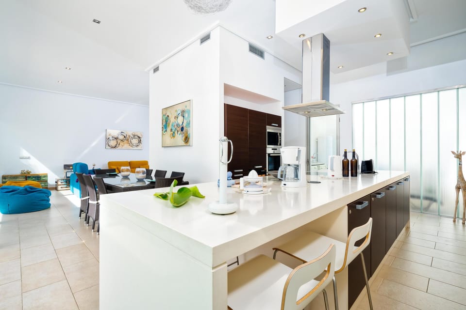 Open kitchen