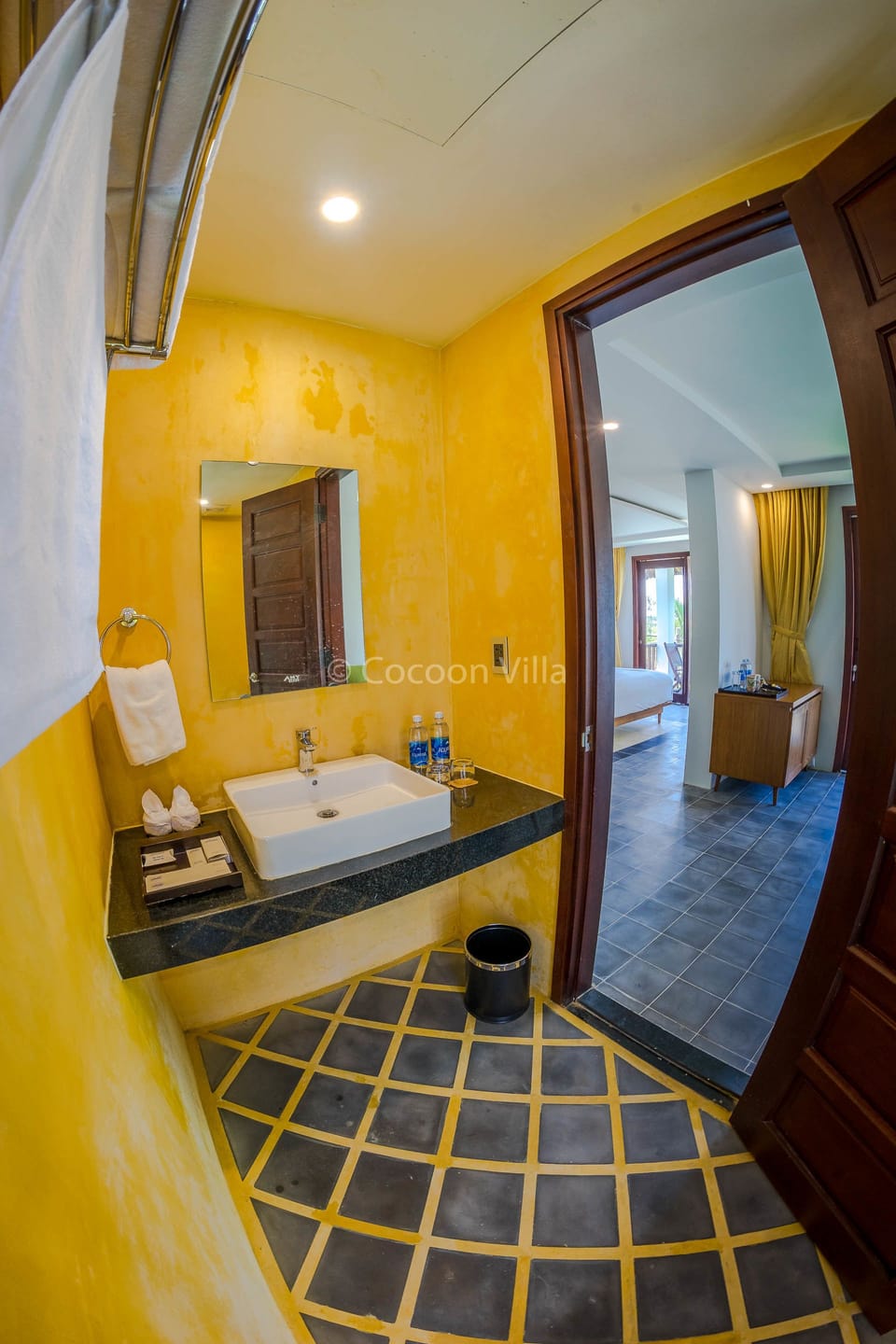 Cocoon Villa | Bathroom sink