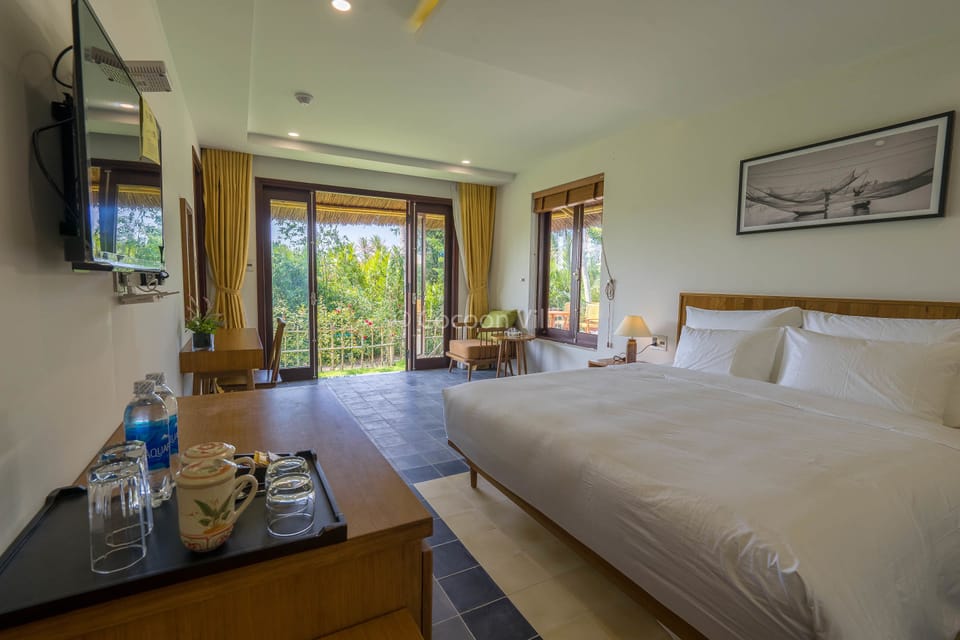 Family Suite | Minibar, desk, blackout drapes, free WiFi