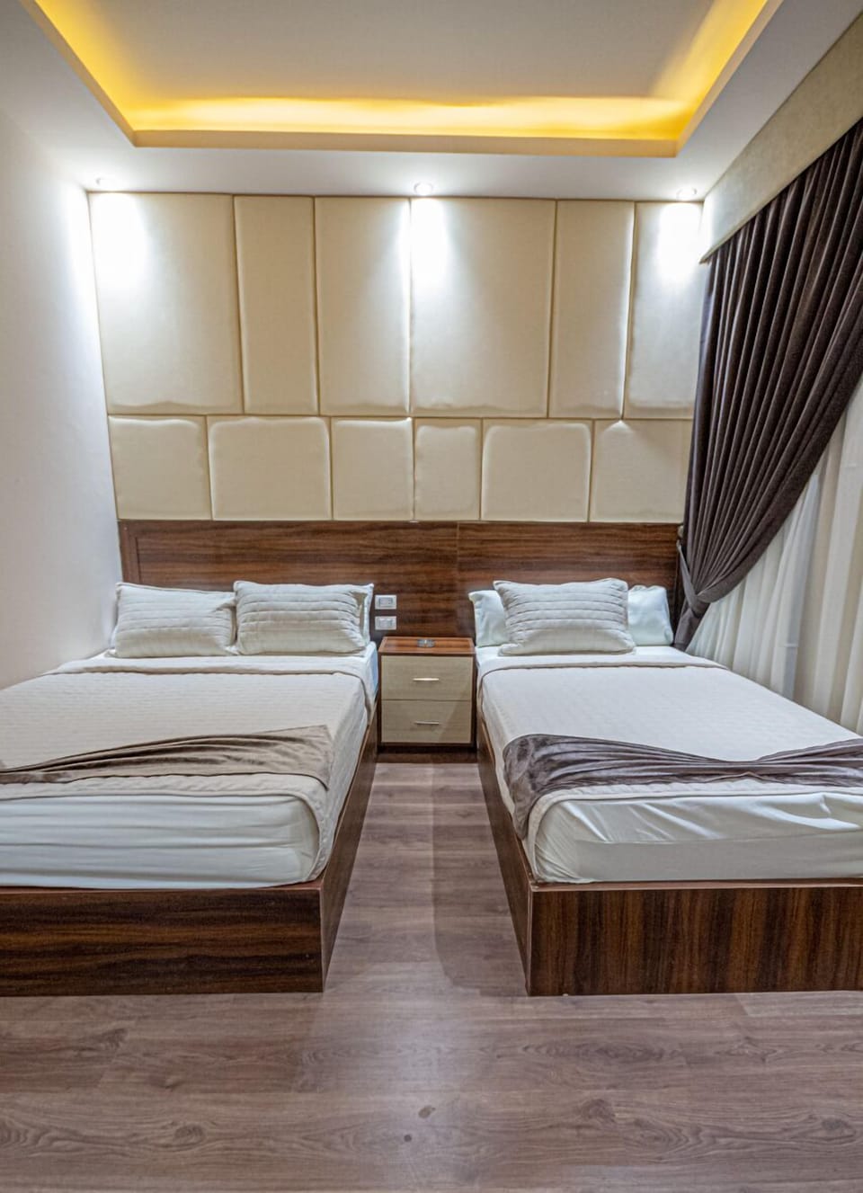 Deluxe Twin Room | Egyptian cotton sheets, premium bedding, memory foam beds, minibar