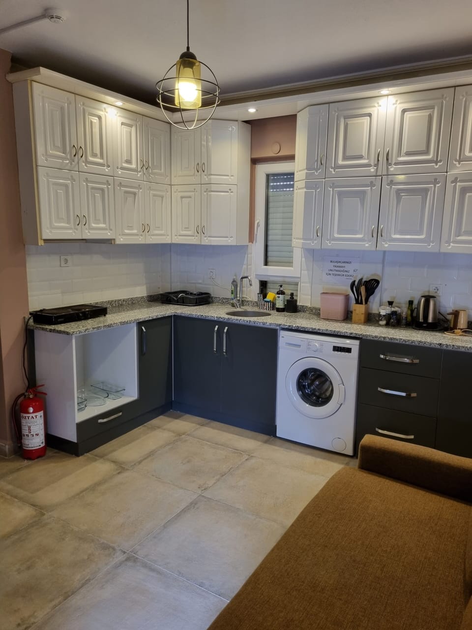 Standard Suite, Private Bathroom, Garden View | Private kitchen | Electric kettle