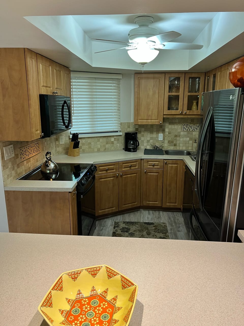 Full sized kitchen with everything you should need.
