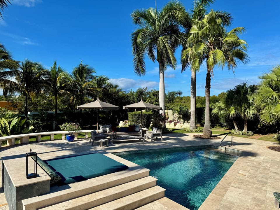 Pool and Daybed