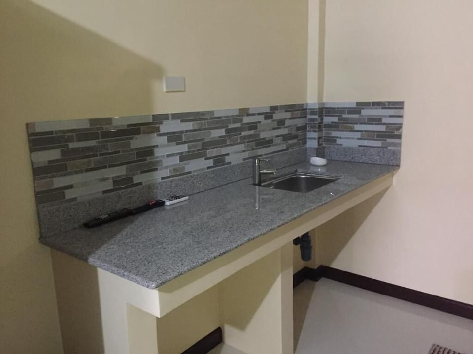 Mini-fridge, electric kettle, cookware/dishes/utensils