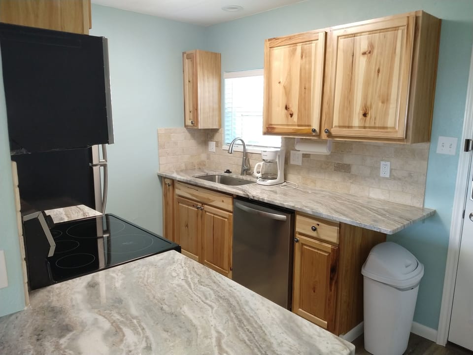 Nice updated kitchen.