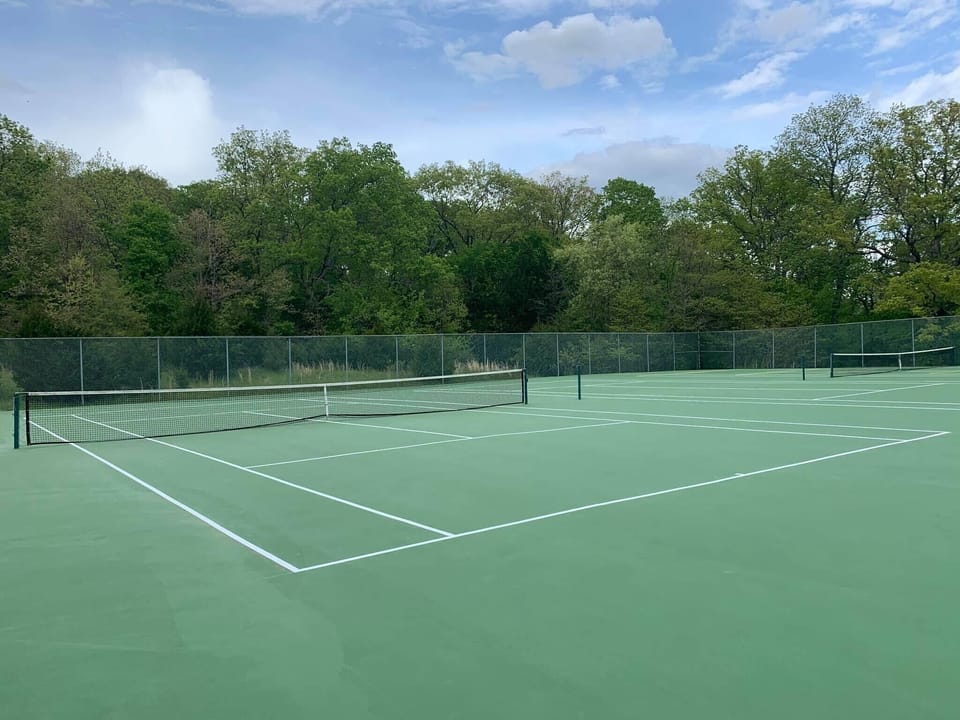 IBK Tennis Courts 