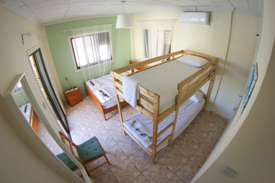 Villa, 3 Bedrooms | Soundproofing, iron/ironing board, free WiFi, bed sheets