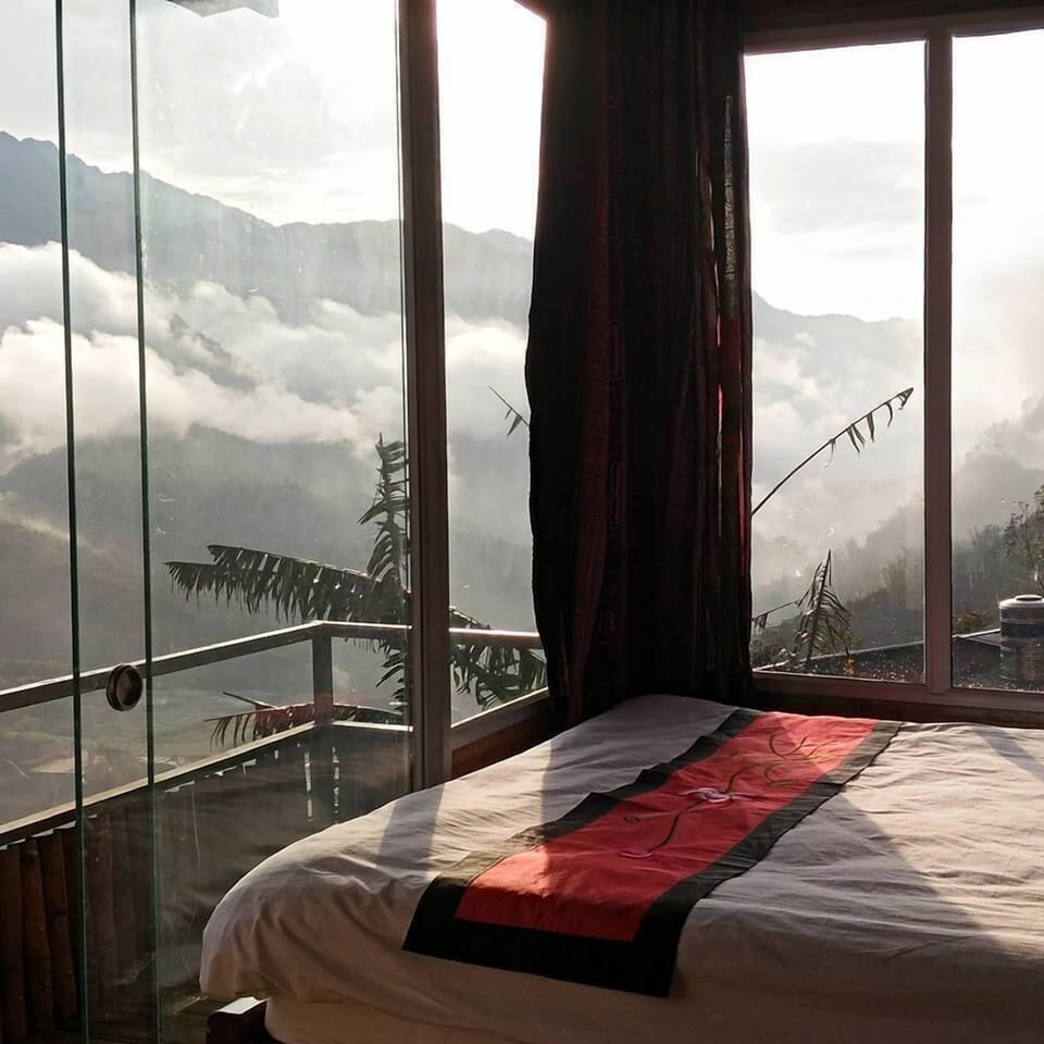 Desk, blackout drapes, iron/ironing board, free WiFi