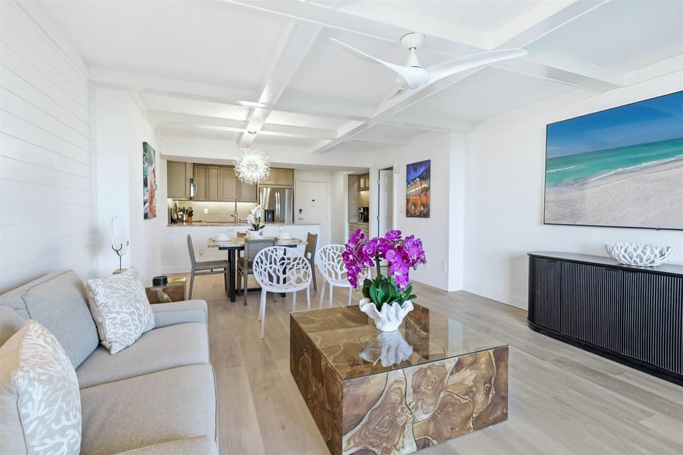 Beautiful, bright, open living space