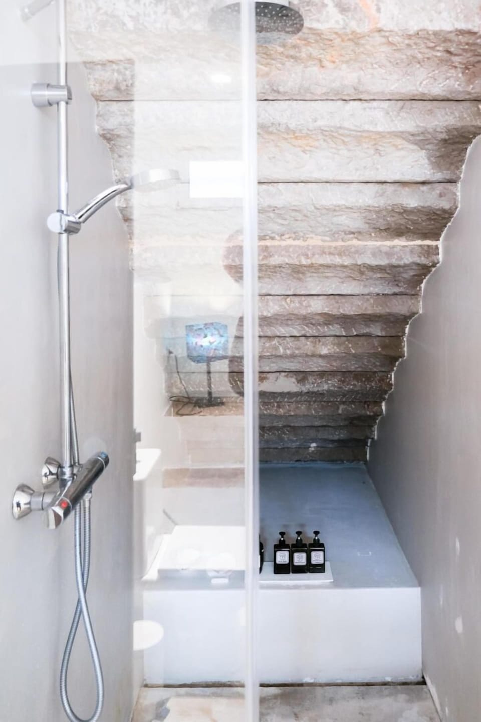 Junior Suite, Balcony, Ground Floor | Bathroom shower