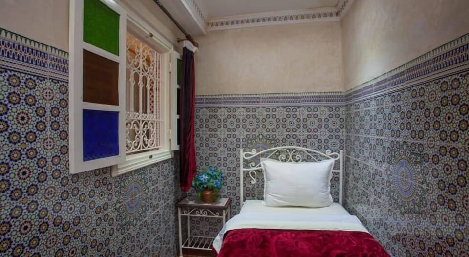 Single Room, 1 Twin Bed | Blackout drapes, free WiFi, bed sheets