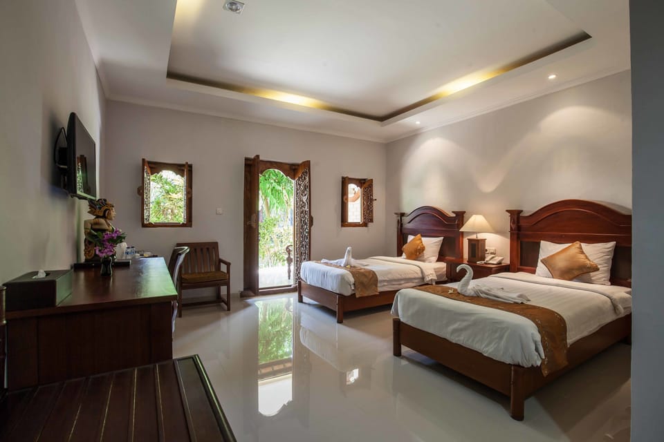 Superior Room | 1 bedroom, minibar, in-room safe, desk
