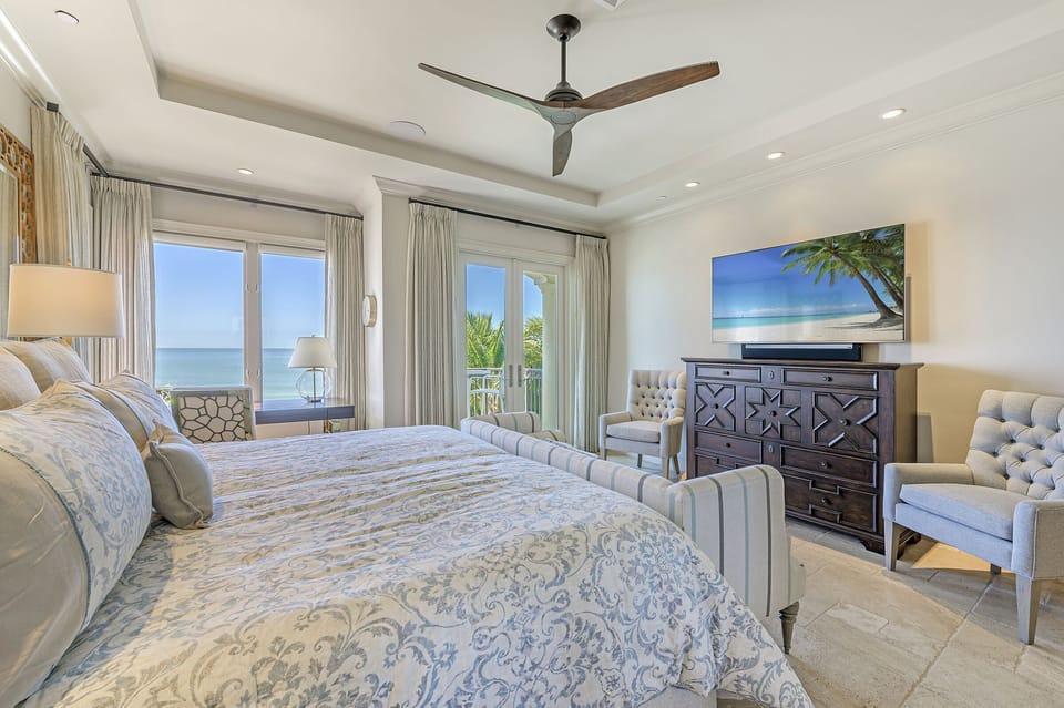 Work space, TV and Sonos in Master Bedroom!