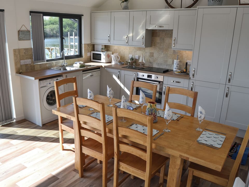 Open plan living space | Evening Glory, Brundall