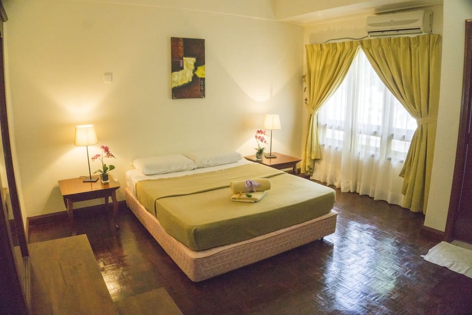 Basic Apartment, 2 Bedrooms | Desk, laptop workspace, iron/ironing board, individually furnished