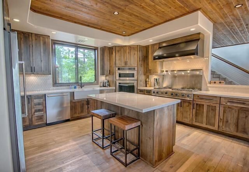 House, 4 Bedrooms | Private kitchen | Coffee/tea maker, fridge, oven, toaster