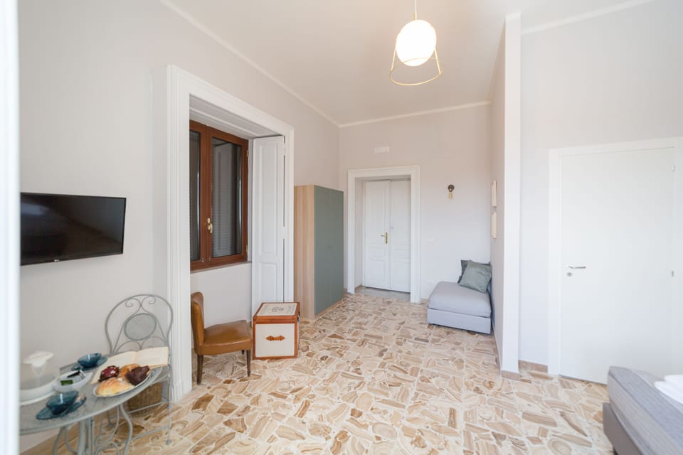 Superior Room | Desk, laptop workspace, iron/ironing board, free WiFi
