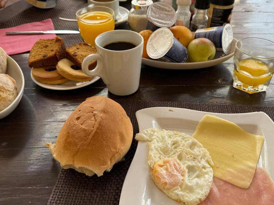 Free daily continental breakfast