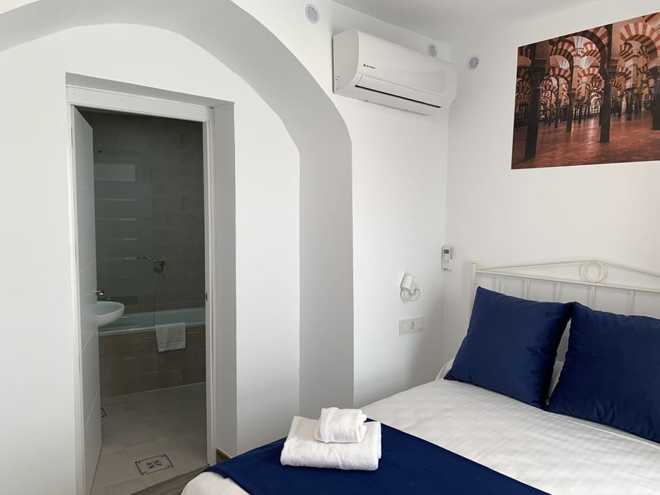 Family Room (2pax) | Free WiFi, bed sheets
