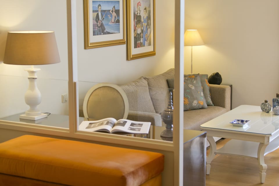 Junior Double Room (Deluxe) | Down comforters, minibar, in-room safe, desk