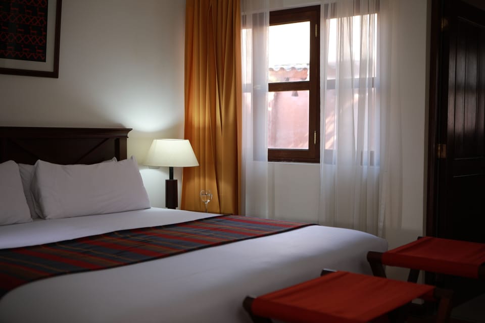 Double Room, 1 Double or 2 Twin Beds | Minibar, in-room safe, WiFi (free), bed sheets