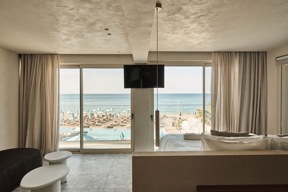Horizon Grand Suite Sea View with Outdoor Hydromassage Bathtub | 1 bedroom, premium bedding, minibar, in-room safe