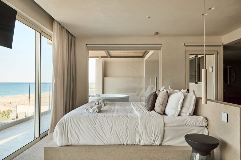 Horizon Grand Suite Sea View with Outdoor Hydromassage Bathtub | 1 bedroom, premium bedding, minibar, in-room safe