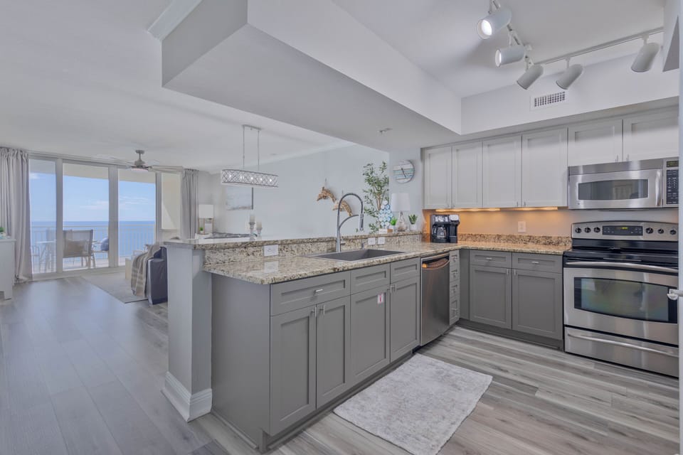 Full Kitchen