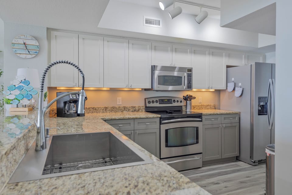 Full Kitchen