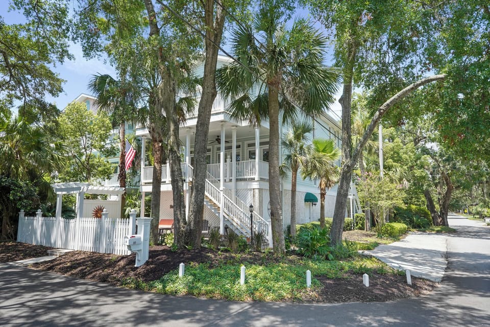 Welcome to A Summer Hour Retreat!