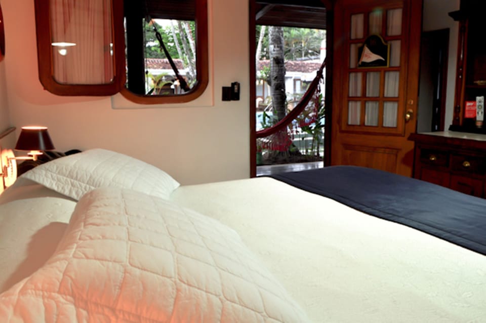 Luxury Room | Hypo-allergenic bedding, in-room safe, blackout drapes, free WiFi