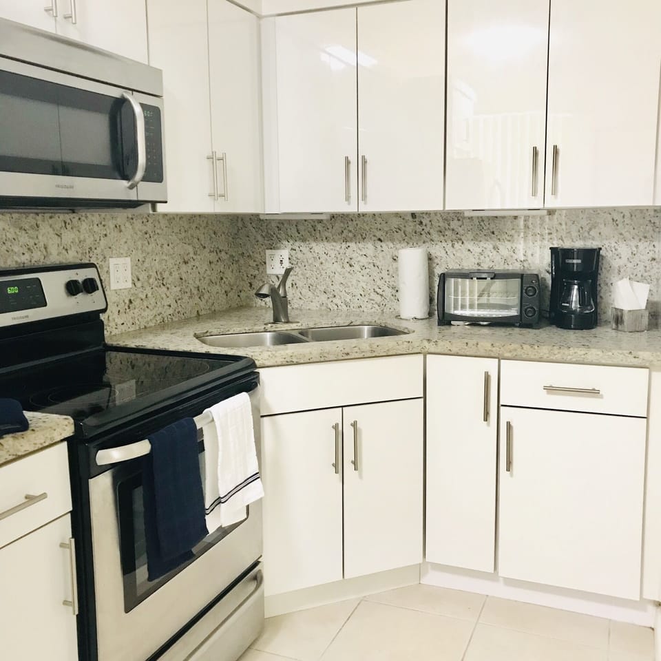 Fully equipped kitchen