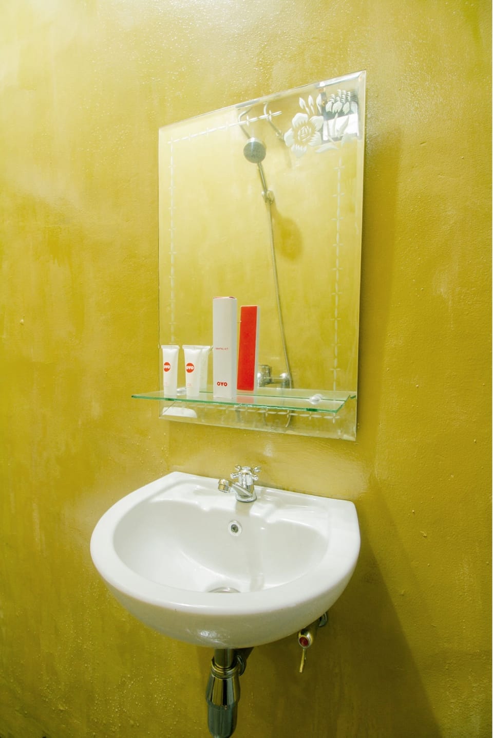Standard Single Room | Bathroom sink