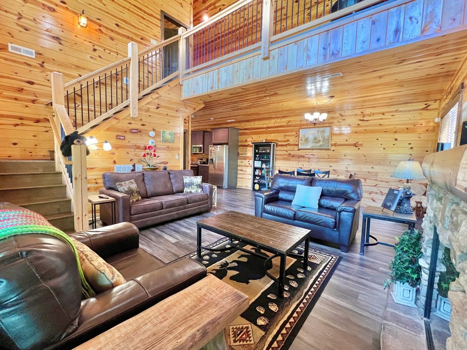 Cabin, 2 Bedrooms | Living area