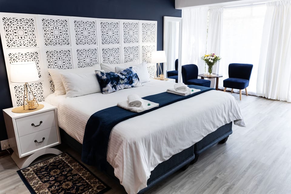 In-room safe, desk, laptop workspace, soundproofing