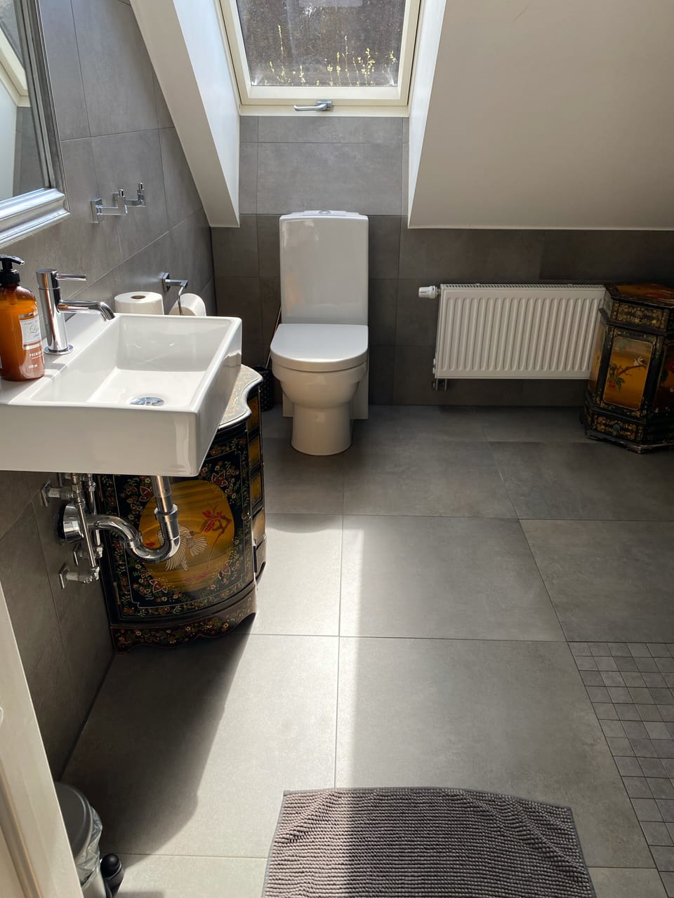 Quadruple Room, Shared Bathroom | Bathroom | Shower, hair dryer, towels
