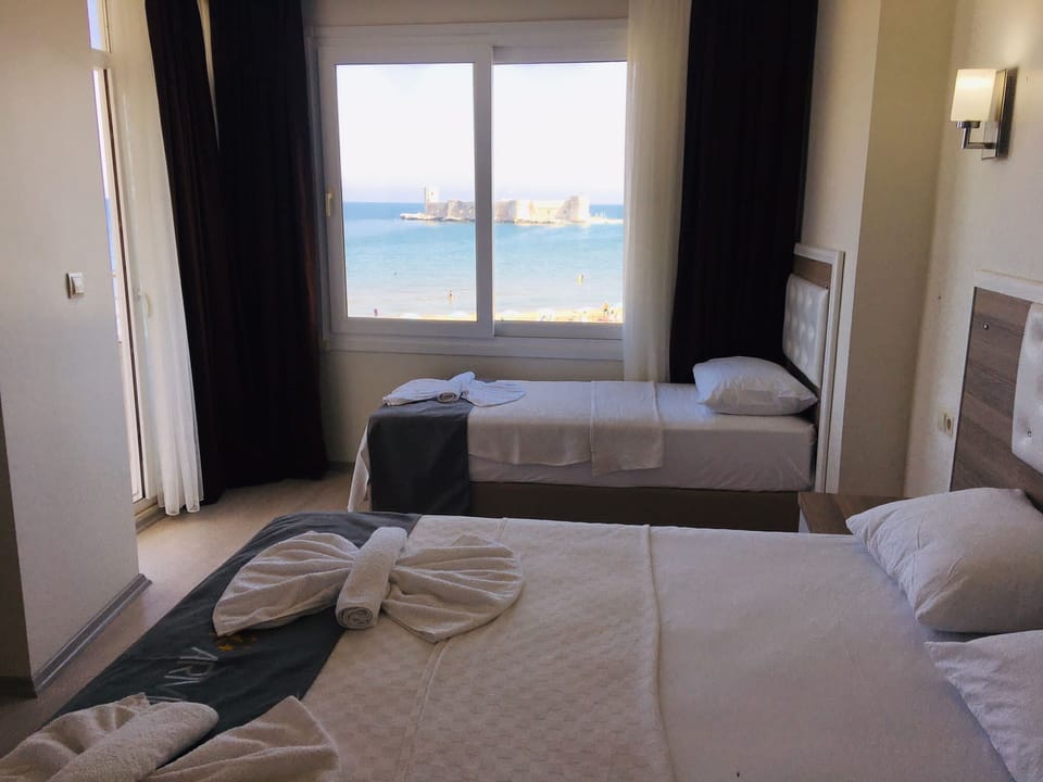 Minibar, desk, free cribs/infant beds, rollaway beds