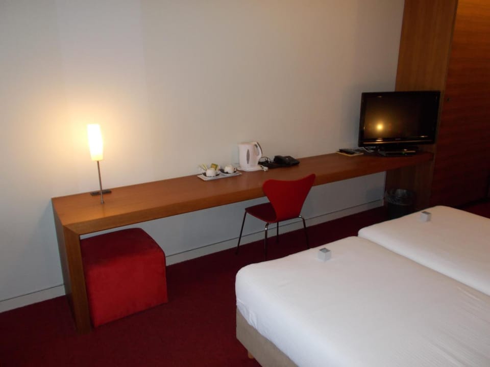 Down comforters, minibar, in-room safe, desk