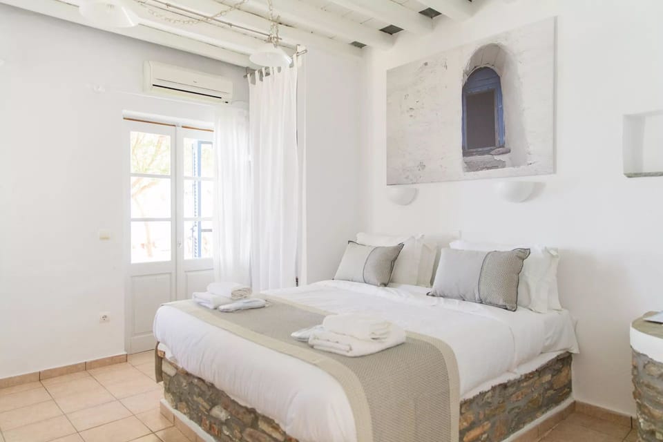 Standard family apartment with sea view | Premium bedding, down comforters, pillowtop beds, blackout drapes